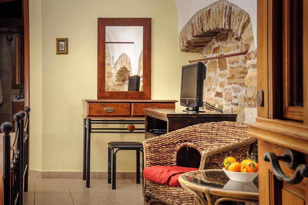 Mouzaliko Guesthouse Mansion Kampochora  Buitenkant foto